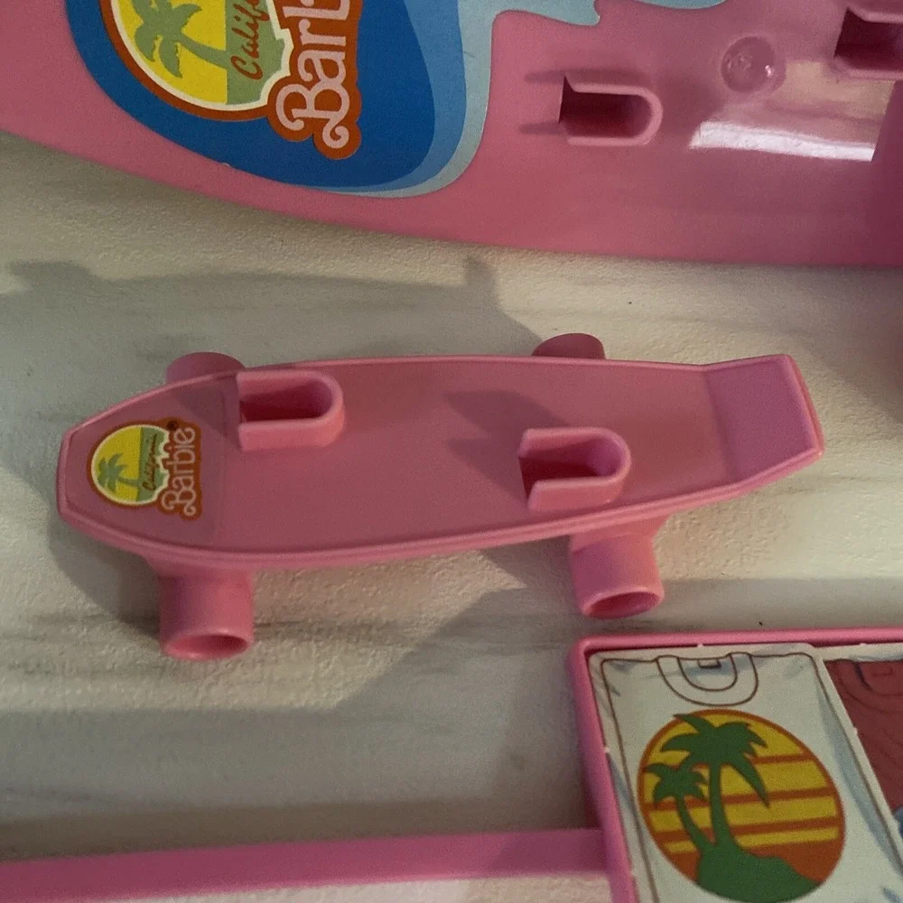 VINTAGE 1987 Barbie California Dream Surf'n Shop Replacement Part Lot Skateboard